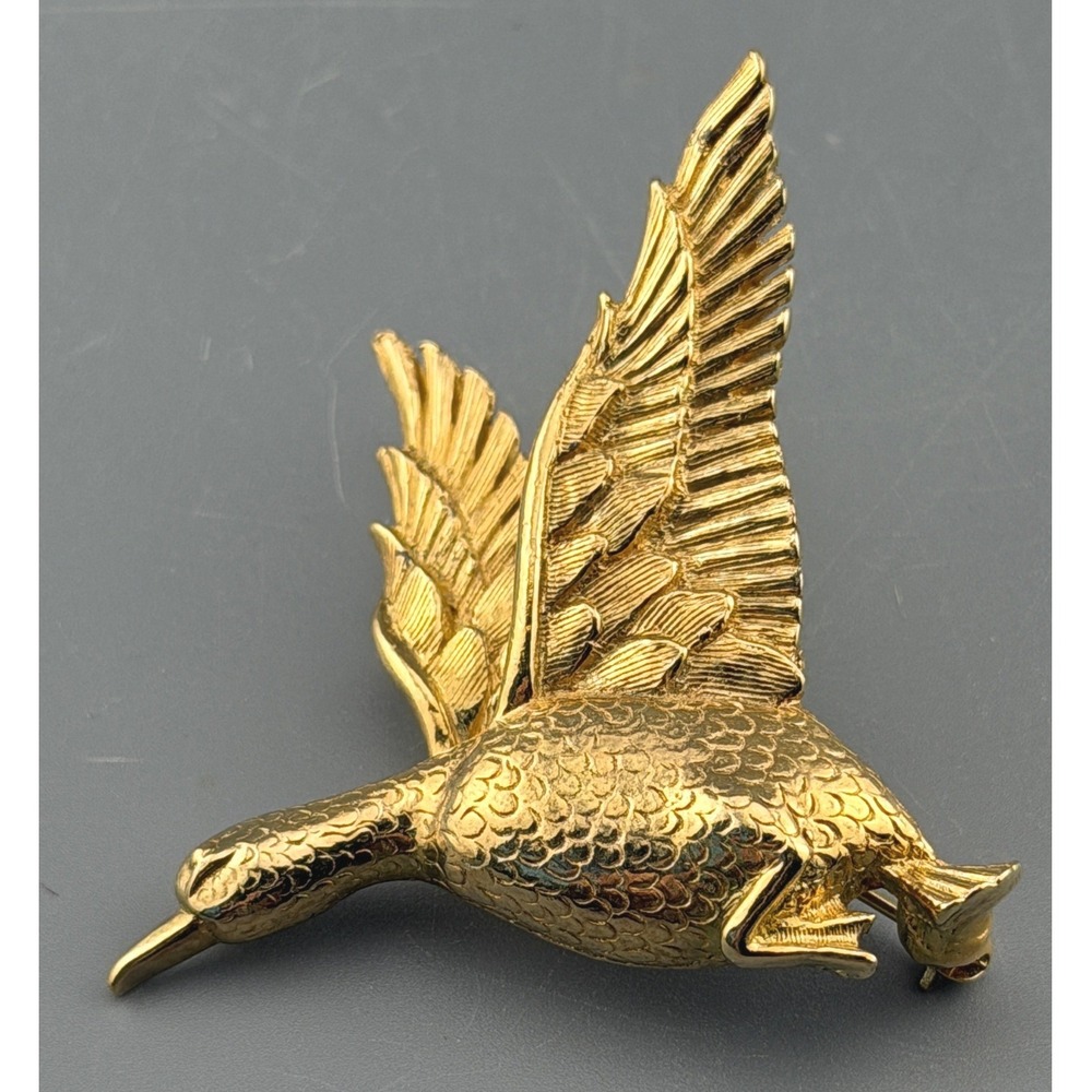Vintage Bird Brooch Flying Goose Gold Tone Waterfowl Wildlife Signed Hill 2"